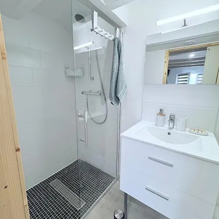 Appartement Joli Et Lumineux En Champagne *